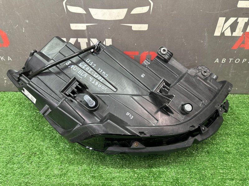 Фары передние Hyundai Sonata 8 DN8