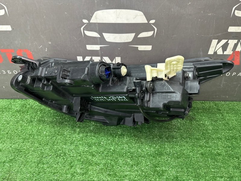 Фары передние Hyundai Sonata 8 DN8