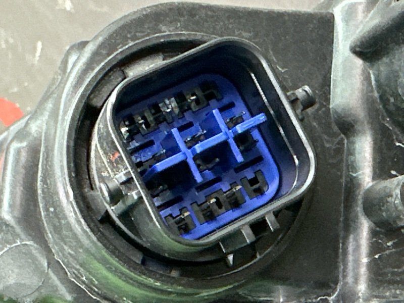 Фары передние Hyundai Sonata 8 DN8