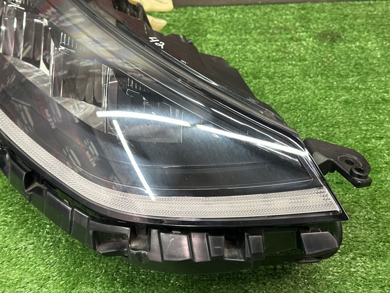 Фары передние Hyundai Sonata 8 DN8