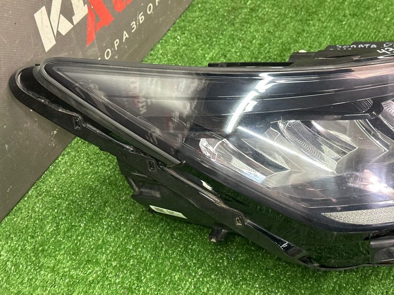 Фара Hyundai Sonata 8 DN8