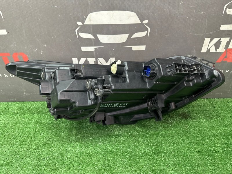 Фара Hyundai Sonata 8 DN8