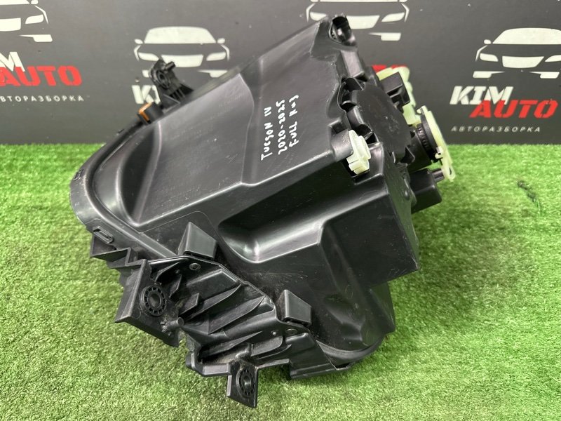 Фары передние Hyundai Tucson 4 NX4