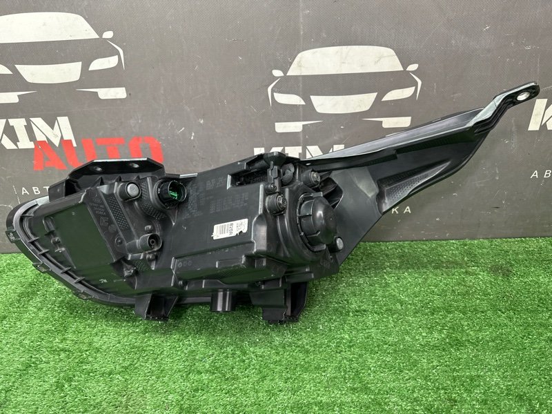 Фары передние Kia Cerato 4 BD