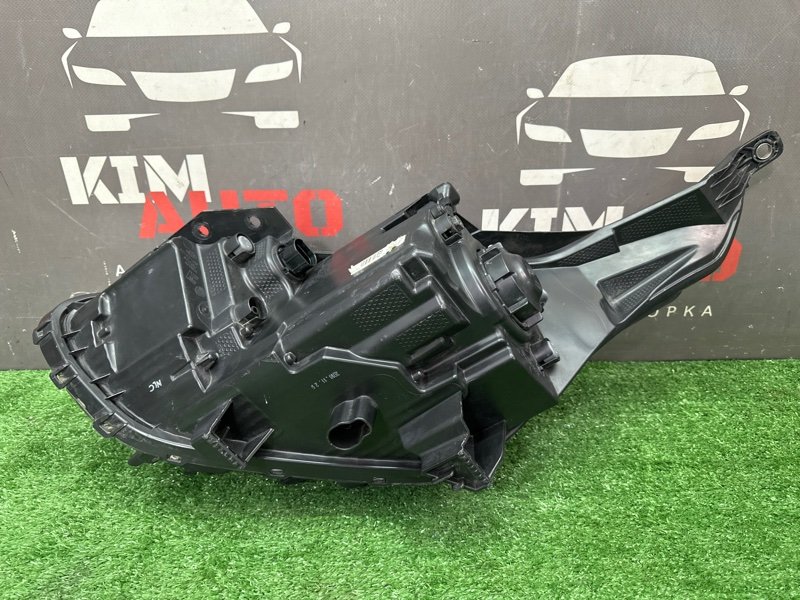 Фары передние Kia Cerato 4 BD