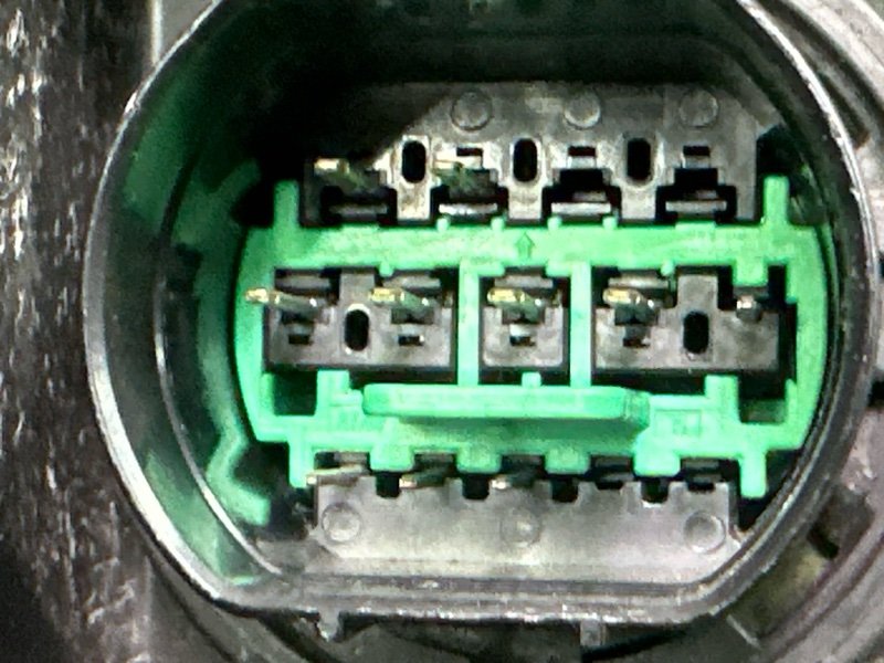 Фары передние Kia Cerato 4 BD