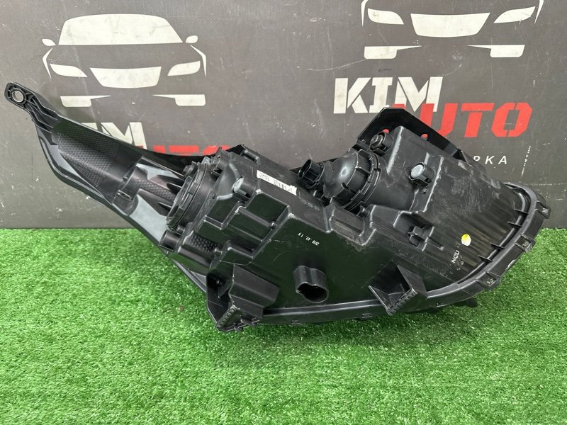 Фары передние Kia Cerato 4 BD