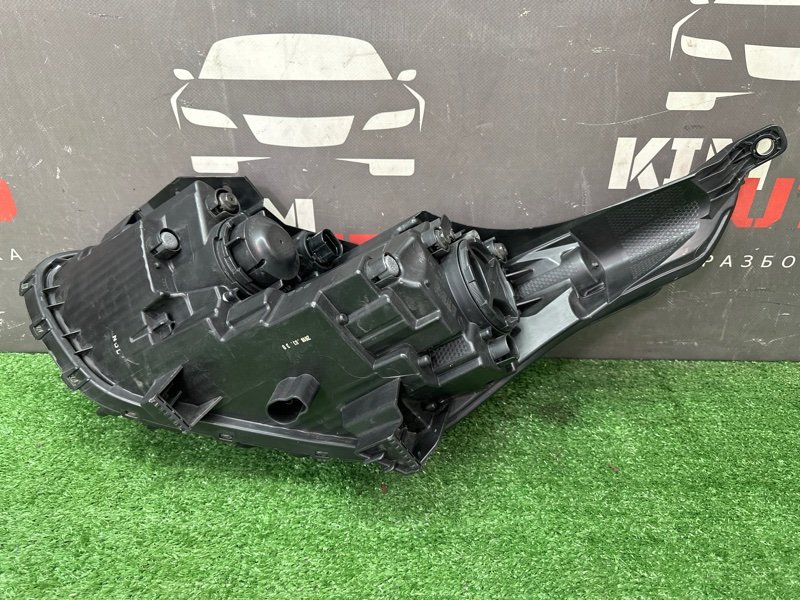 Фары передние Kia Cerato 4 BD