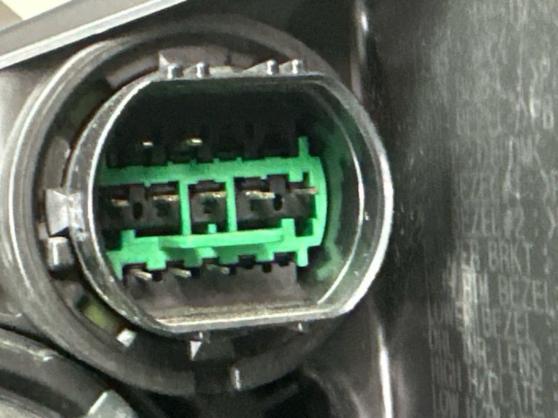 Фары передние Kia Cerato 4 BD