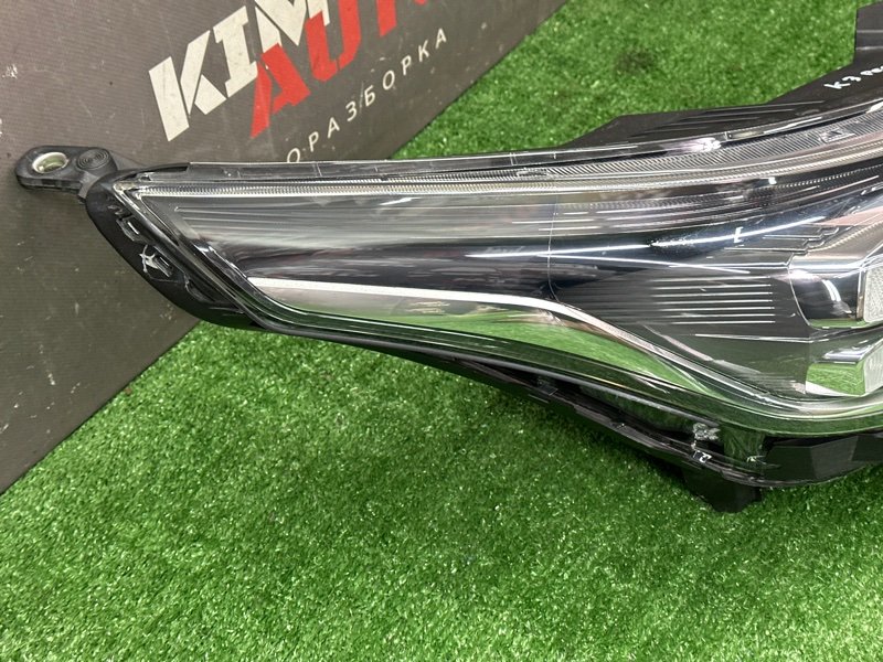 Фары передние Kia Cerato 4 BD