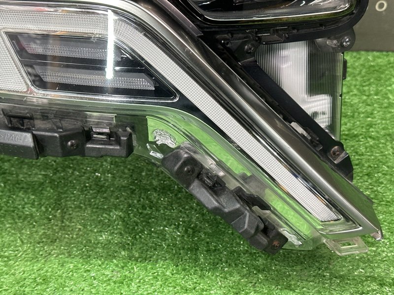 Фары передние Kia Carnival 4 KA4