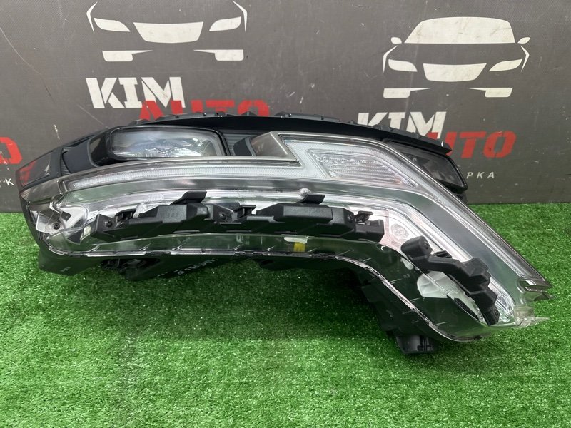 Фары передние Kia Carnival 4 KA4