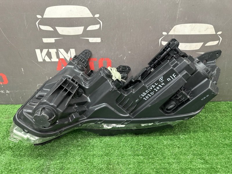 Фары передние Kia Carnival 4 KA4