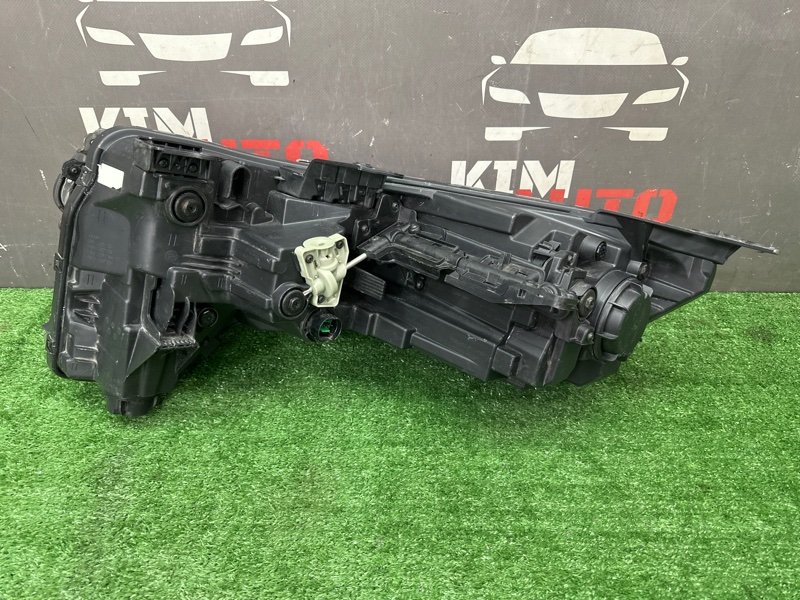 Фары передние Kia Carnival 4 KA4