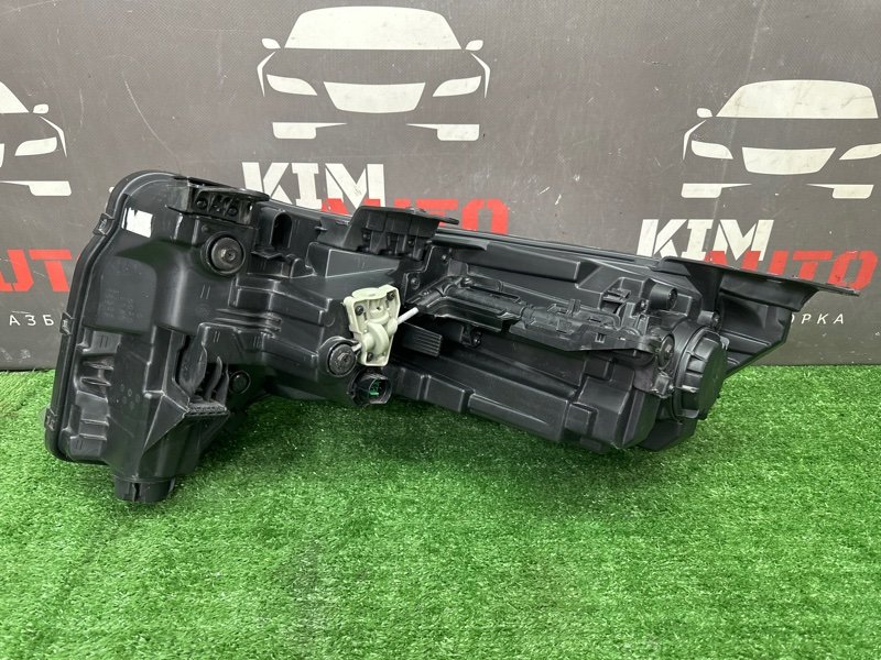 Фары передние Kia Carnival 4 KA4
