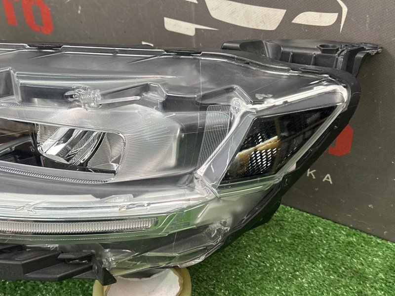 Фары передние Kia Carnival 4 KA4