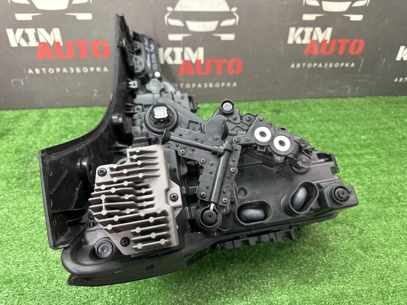 Фары передние Kia Carnival 4 2024 KA4