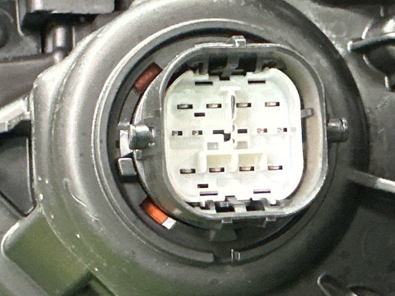 Фары передние Kia Carnival 4 2024 KA4