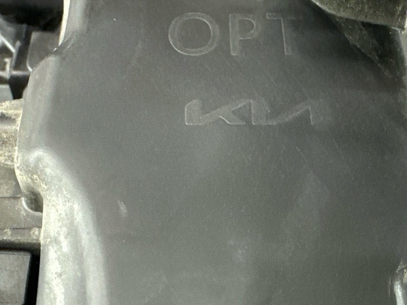 Фара Kia Carnival 4 2023 KA4