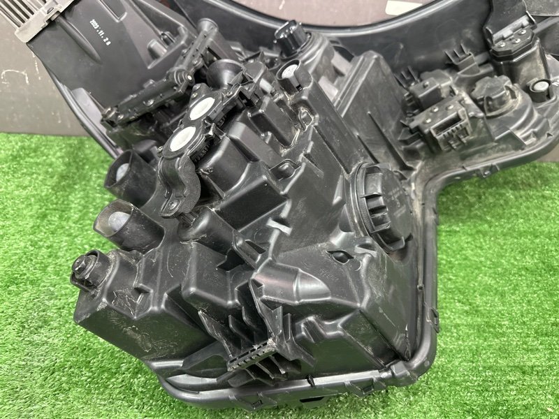 Фара Kia Carnival 4 2023 KA4