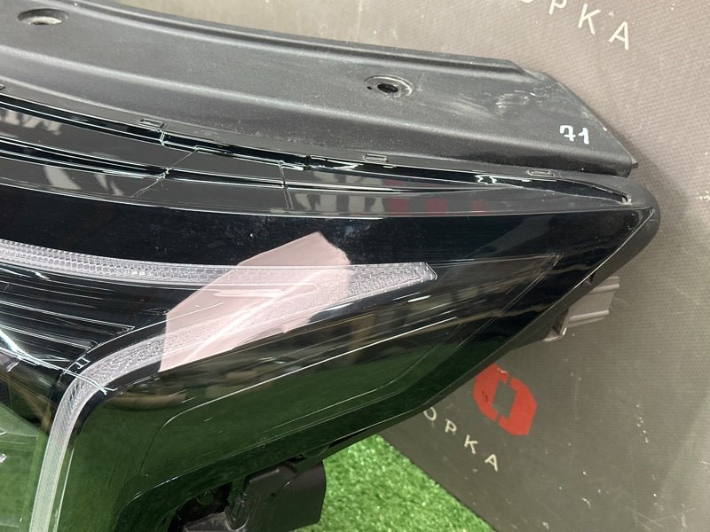 Фара Kia Carnival 4 2023 KA4