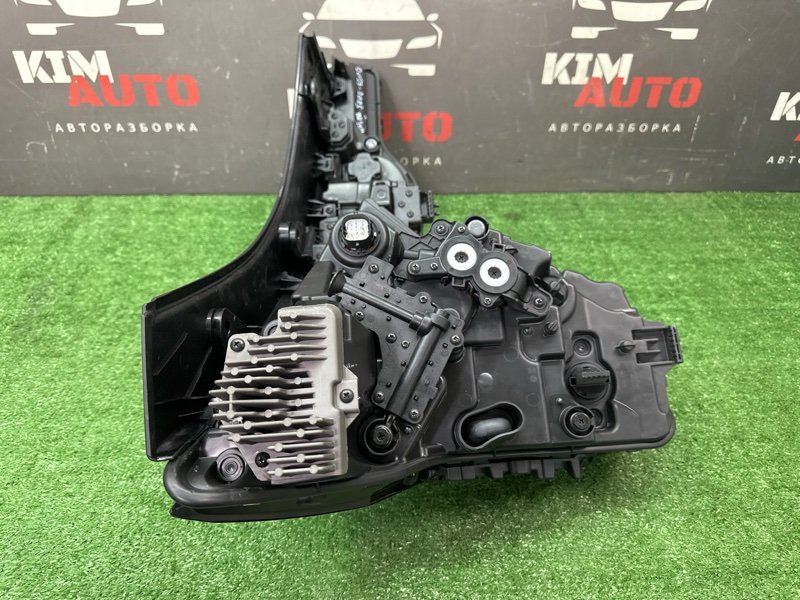 Фары передние Kia Carnival 4 2024 KA4