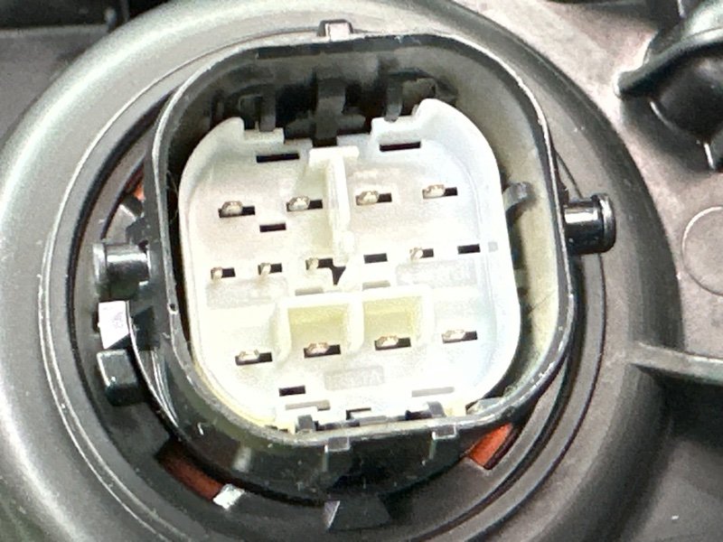 Фары передние Kia Carnival 4 2024 KA4