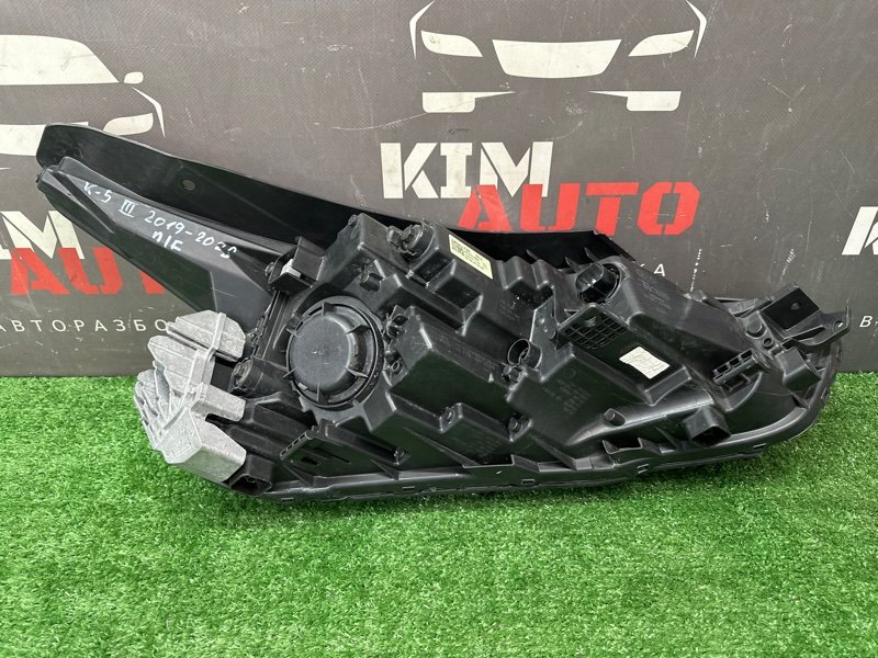 Фары передние Kia K5 DL3