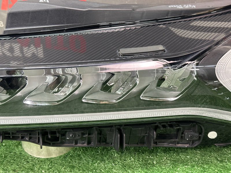 Фары передние Kia K5 DL3