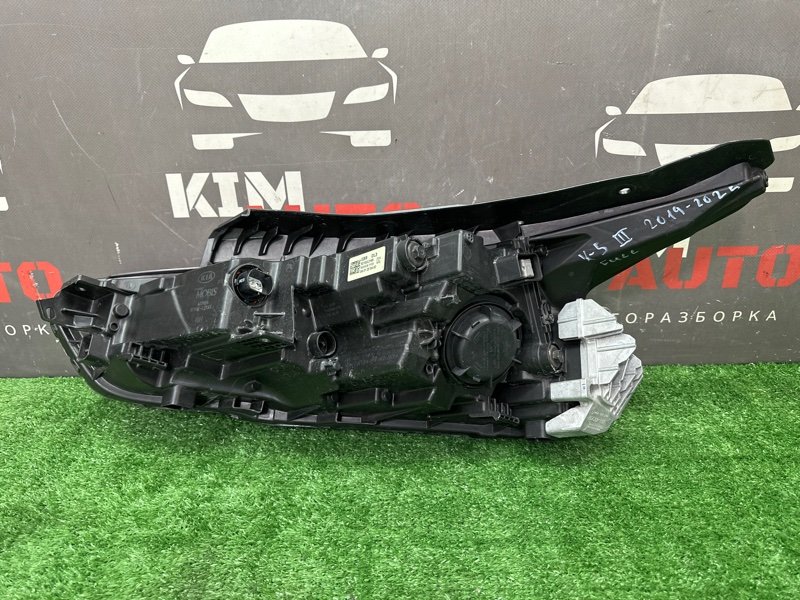 Фары передние Kia K5 DL3