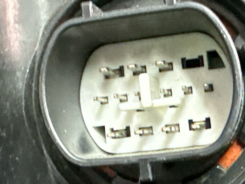 Фары передние Kia K5 DL3