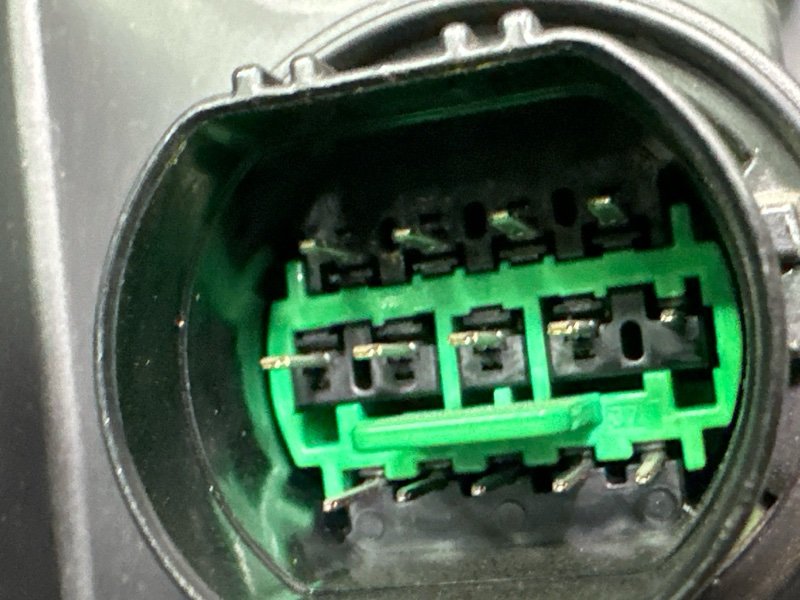 Фара Kia Mohave HM2