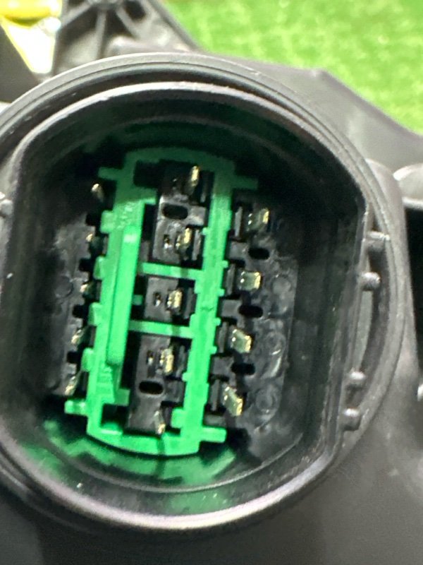 Фара Kia Mohave HM2