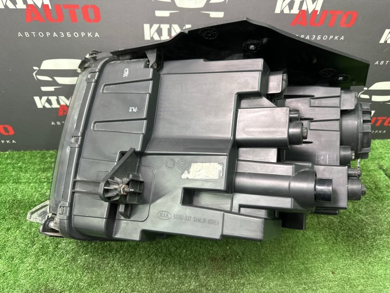 Фара Kia Mohave HM2