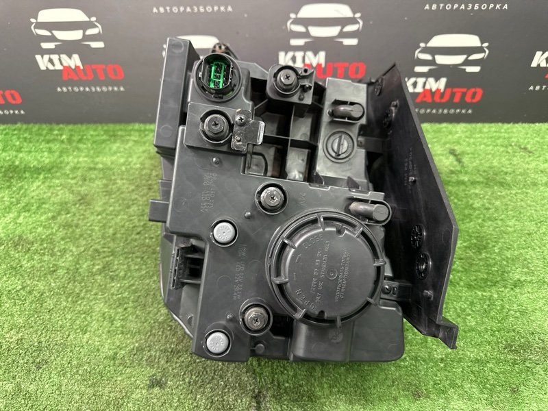 Фара Kia Mohave HM2