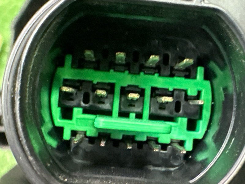 Фара Kia Mohave HM2