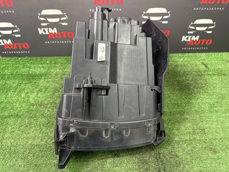 Фара Kia Mohave HM2