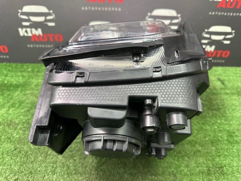 Фара Kia Mohave HM2