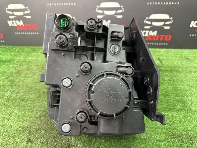 Фара Kia Mohave HM2