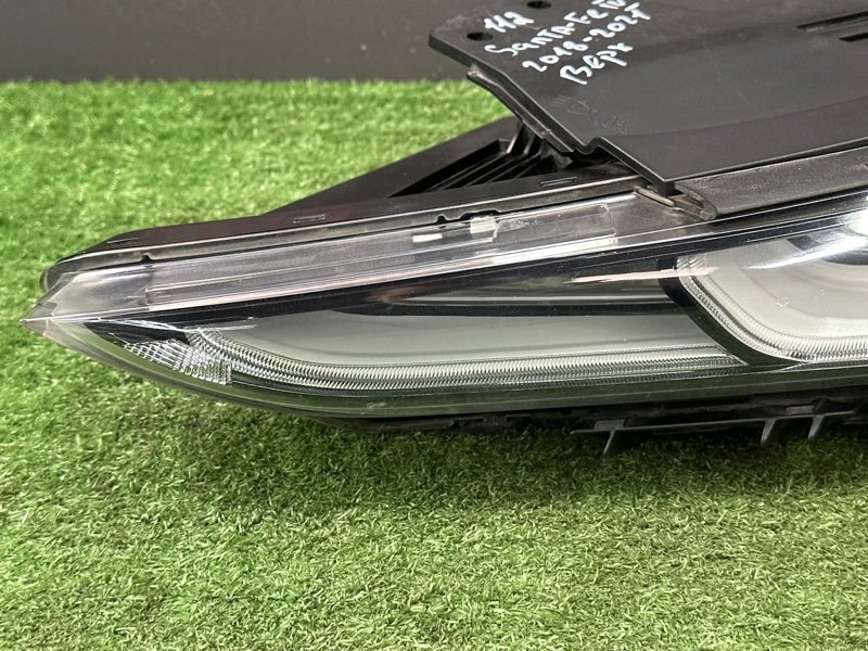 Фара (ДХО) Hyundai Santa Fe 4 TM