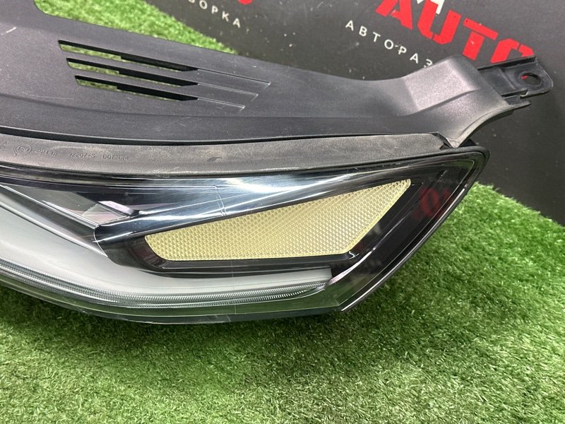 Фара (ДХО) Hyundai Santa Fe 4 TM