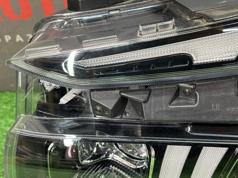 Фара Hyundai Santa Fe 4 TM