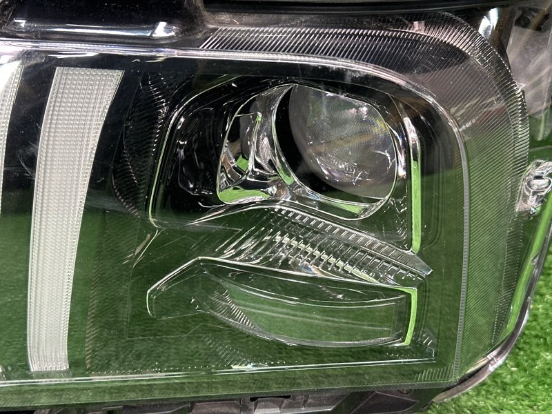 Фара Hyundai Santa Fe 4 TM