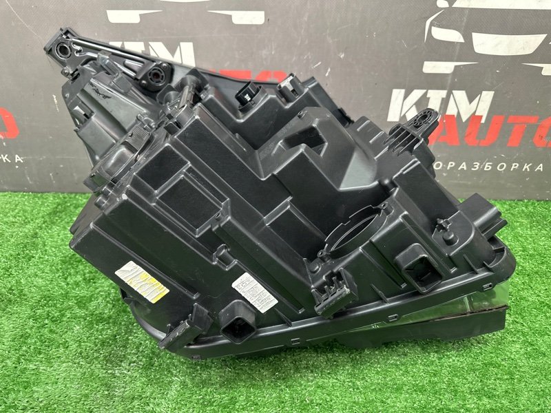 Фара Hyundai Santa Fe 4 TM