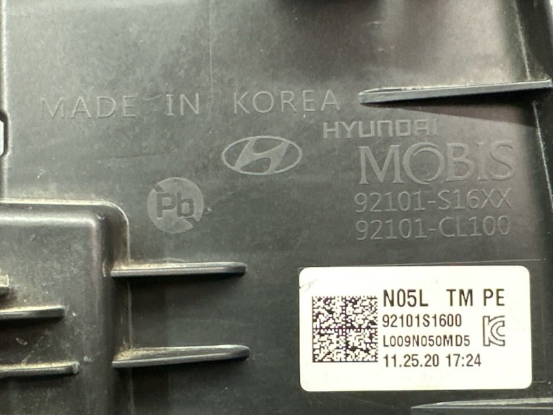 Фара Hyundai Santa Fe 4 TM