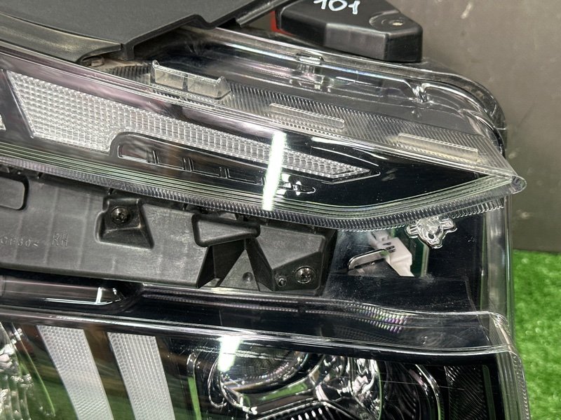 Фара Hyundai Santa Fe 4 TM