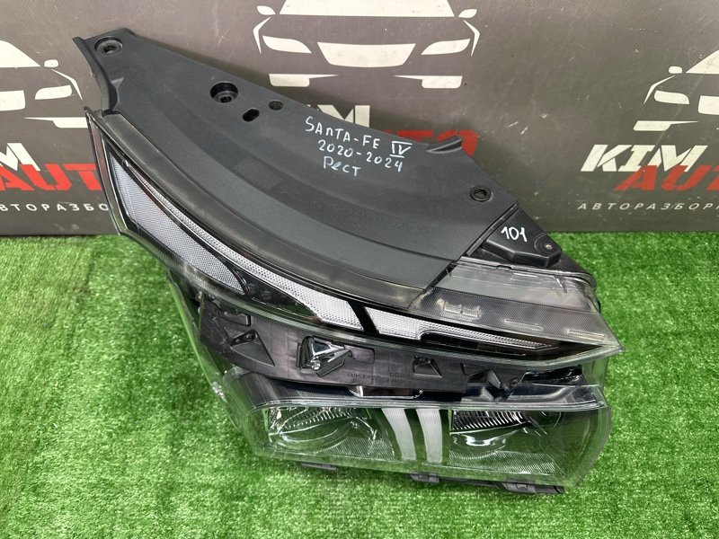 Фара Hyundai Santa Fe 4 TM