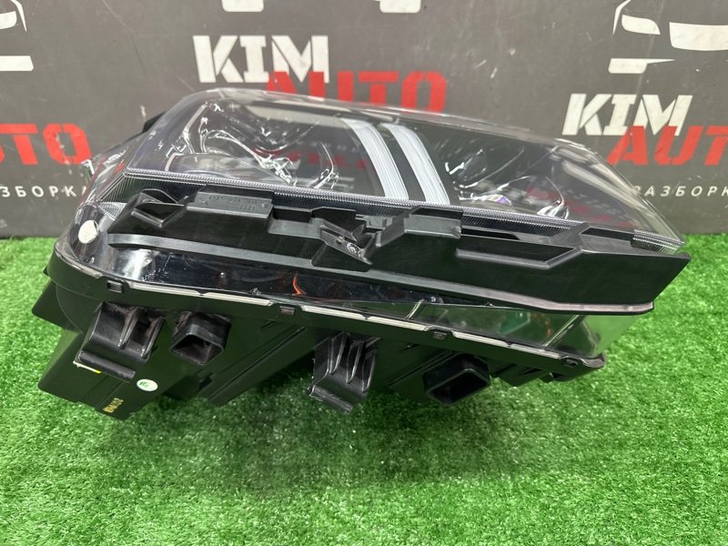 Фара Hyundai Santa Fe 4 TM