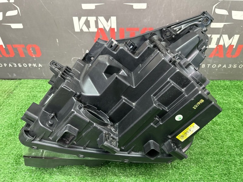 Фара Hyundai Santa Fe 4 TM