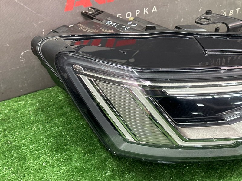 Фары передние Audi A6 C8